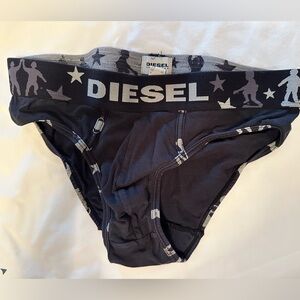 Diesel Men's Black Briefs with Star Pattern